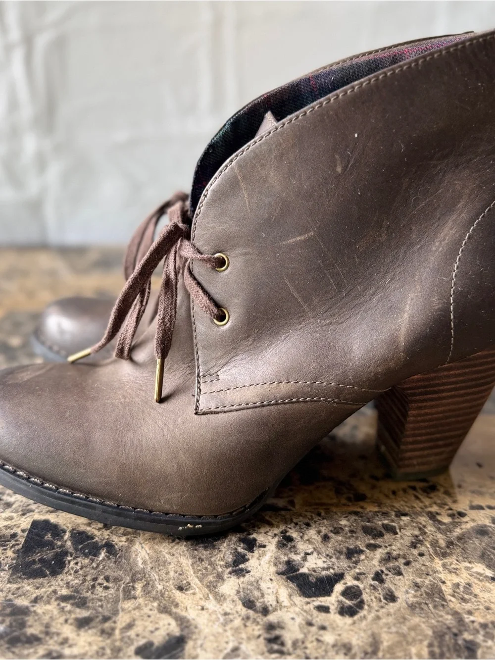 Indigo by Clark’s women’s size 8 Brown Lace-Up Ankle Booties